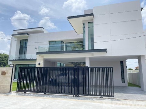 บ้านเดี่ยวให้เช่า 4 ห้องนอน ในโครงการ เดอะ มาสเตอร์ เอกมัย - รามอินทรา 5565604