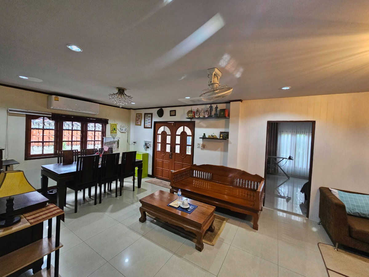 รูป 🏡✨ ให้เช่าบ้านเดี่ยว 2 ชั้น พร้อมเรือนรับรอง 6 ห้องนอน พื้นที่กว้าง #ดอยสะเก็ด เพียง 25,000 บาท/เดือน ✨🏡  #ADK-H0454 - รูปที่ 3/12