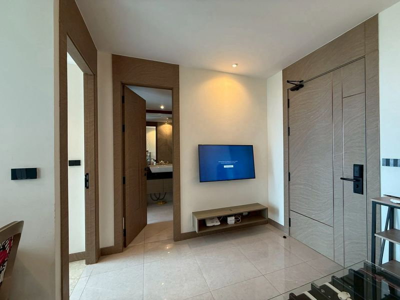 picture For Rent: The Riviera Ocean Drive (1 Bedroom | 1 Bathroom) - 10/10