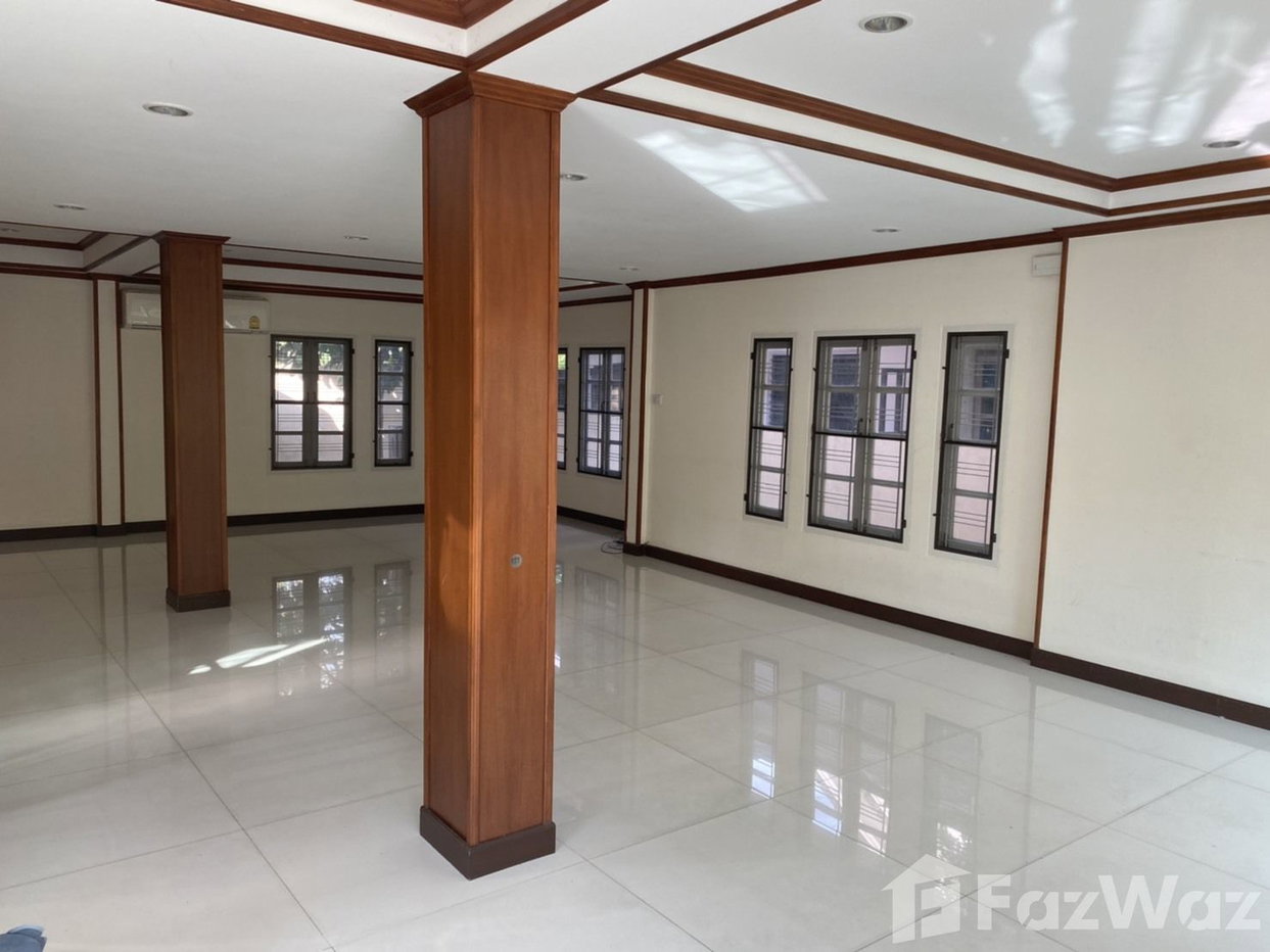 รูป บ้านเดี่ยวให้เช่า 3 ห้องนอน ในโครงการ หมู่บ้าน สัมมากร 1032842 - รูปที่ 6/27
