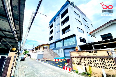 สำนักงาน กรุงเทพมหานคร : ขายตึกสำนักงาน 5 ชั้น 152 ตร.ว. ลาดพร้าว 101 ซอยบ่อปลา 1/4 มีที่จอดรถ ใกล้ MRT ลาดพร้าว 101 