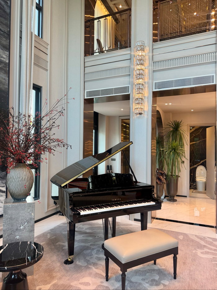 รูป SPACE IS THE NEW LUXURY. 1,070 SQ.M. OF PRIVATE LIVING IN BANGNA KM. - รูปที่ 3/12