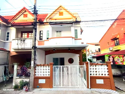 ทาวน์โฮม นนทบุรี : ขายบ้านทาวน์เฮาส์ หมู่บ้านสวีทโฮมปาร์ค พื้นที่ 19.5 ตร.ว 3 นอน 2 น้ำ รีโนเวทพร้อมอยู่