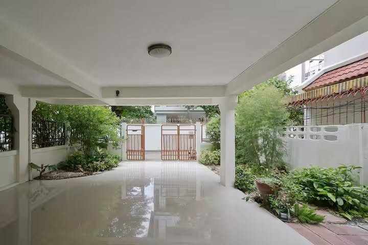 รูป Rare Item สุขุมวิท 31! ให้เช่าบ้านหรู 4 ชั้น อนุญาตให้เปิดทำธุรกิจ Airbnb ได้เลย 🏡 - รูปที่ 7/32