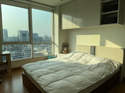 The Complete Rajprarop【𝐒𝐄𝐋𝐋 & 𝐑𝐄𝐍𝐓】🔥A simply decorated, minimalist room with warm tones and perfect proportions.🔥 Contact Line ID: @hacondo
