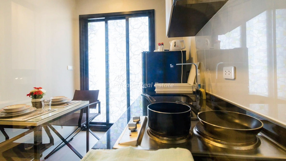 picture 🛏️ 1 Bed - 🛁 1 Bath - 🏙️ Pool View - 🇹🇭 THAI name - 🏢 The Base Central Pattaya - Ref: BASE60 - 1/6