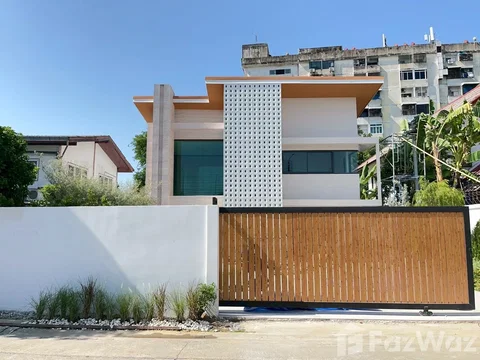 4 Bedroom House for sale in Lat Phrao, Bangkok 6608283