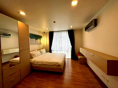 คอนโดให้เช่า : The Alcove 49 (ห้องกว้าง มีอ่างอาบน้ำ ใกล้ BTS ทองหล่อ) [CC-01]