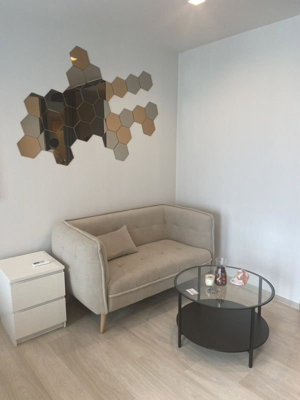 picture For rent life one wireless 40th floor - 3/9