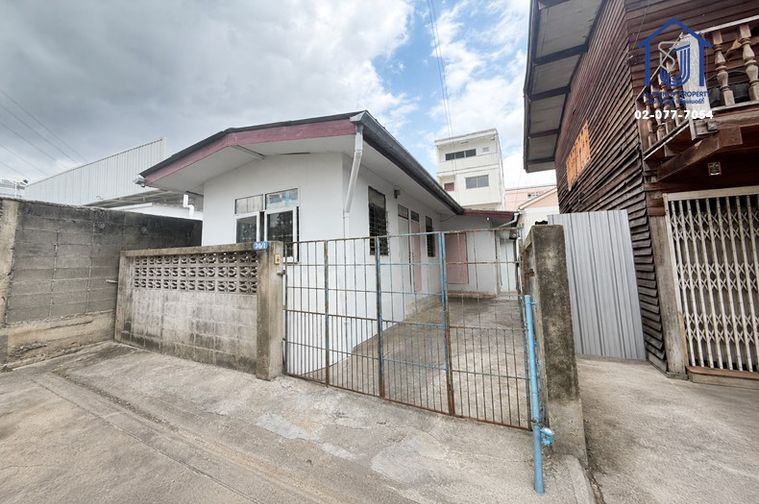 6-bed house for sale, 140 sqm, 30 sq wah, Huai Khwang