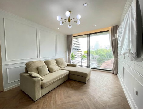 ว่างพร้อมอยู่! Noble Ambience Sarasin. 1นอน 50ตร.ม. Line id: @pfagent
