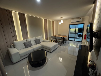 รูปภาพ Townhome for Rent in On-nut Area, quite and convenient community