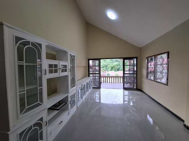 รูป ให้เช่า บ้านเดี่ยว 2 ชั้น 100 ตรว. 4 ห้องนอน ถนนรามอินทรา ใกล้แฟชั่นไอซ์แลนด์ - รูปที่ 4/8