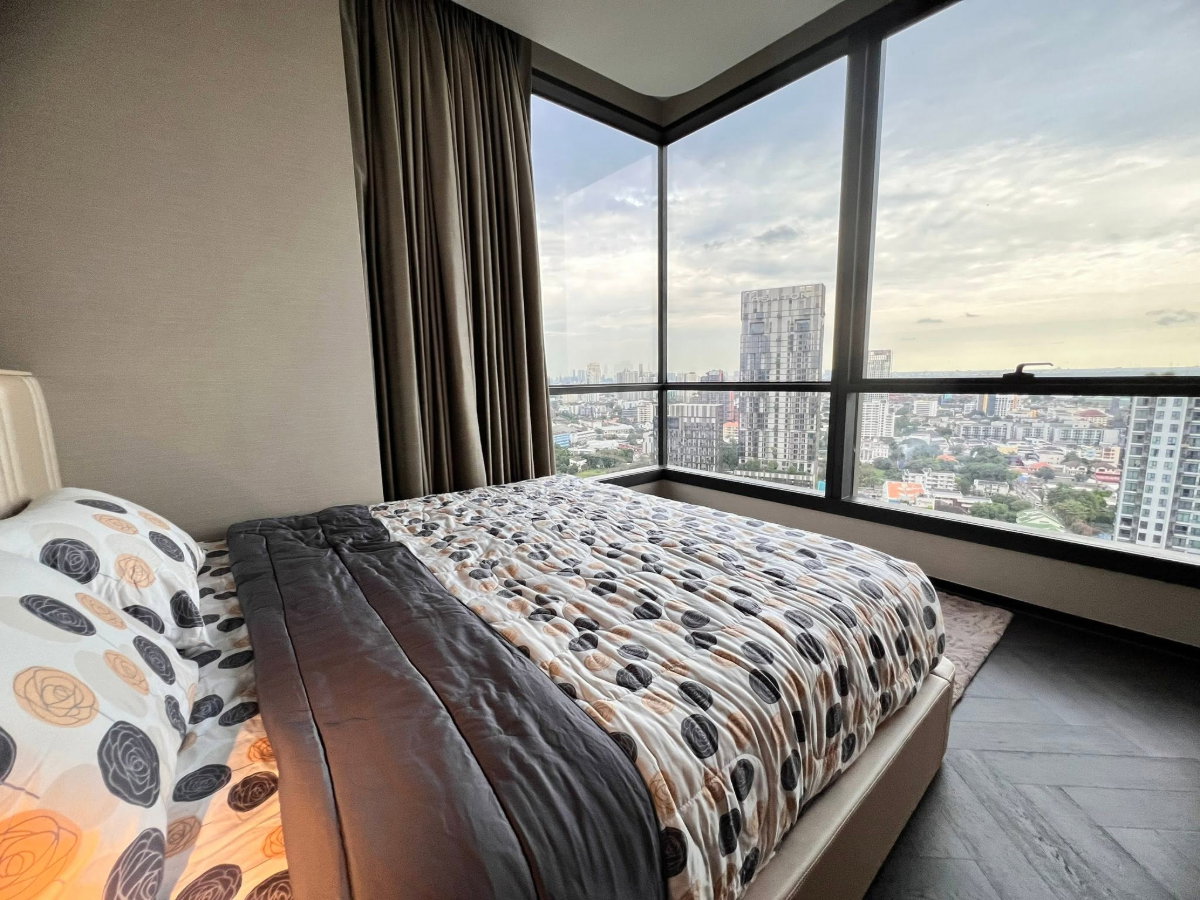 Luxury Condo The ESSE Sukhumvit 36 Condo for rent 73 Sqm Near BTS Thonglor