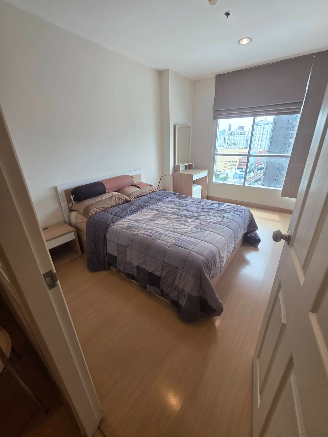 For Rent Life @ 65 | 1 Bed 1 Bath 42 sqm Fl.18 | THB 17,000/month | Contact Narubase (Base) 082-542-5536