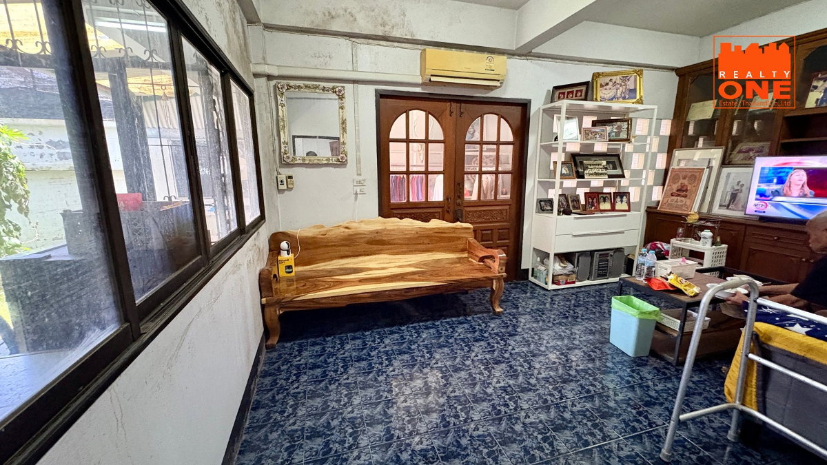 รูป โอกาสทองนักลงทุน, สาย Renovate, ทำหอพัก! ขายบ้านทำเลดี พหลโยธิน 48 แยก 22-1 เนื้อที่ 50 ตร.วา พื้นที่ใช้สอยรวมกว่า 270 ตร.ม. 12 ห้องนอน 5 ห้องน้ำ - รูปที่ 9/21