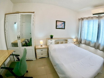 Newly renovated condo for sale, 60 square meters of living space, 2 bedrooms, 1 bathroom, kitchen, living room, washer-dryer, microwave, bedding set. 