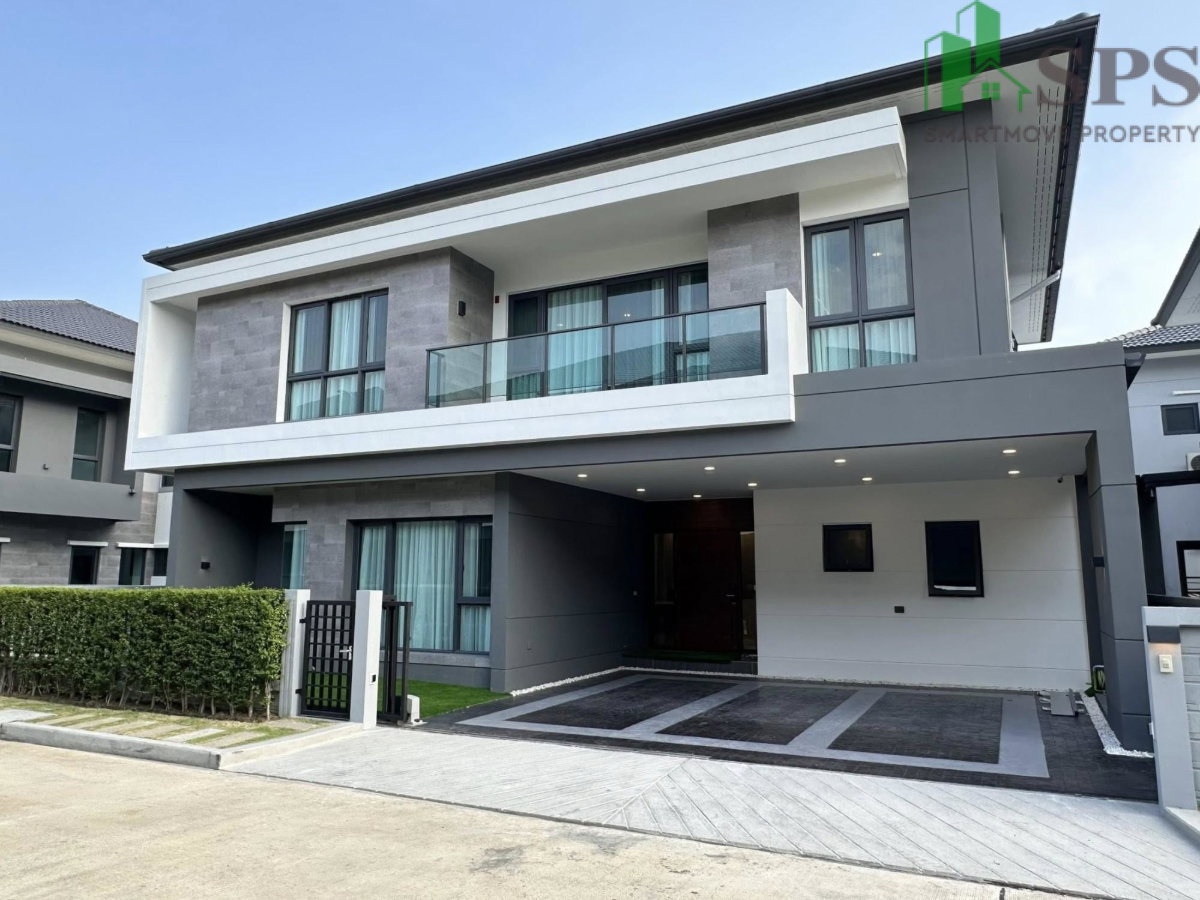 For Rent: Luxury Detached House at The City Bangna, Next to Mega Bangna (SPSSR302)
