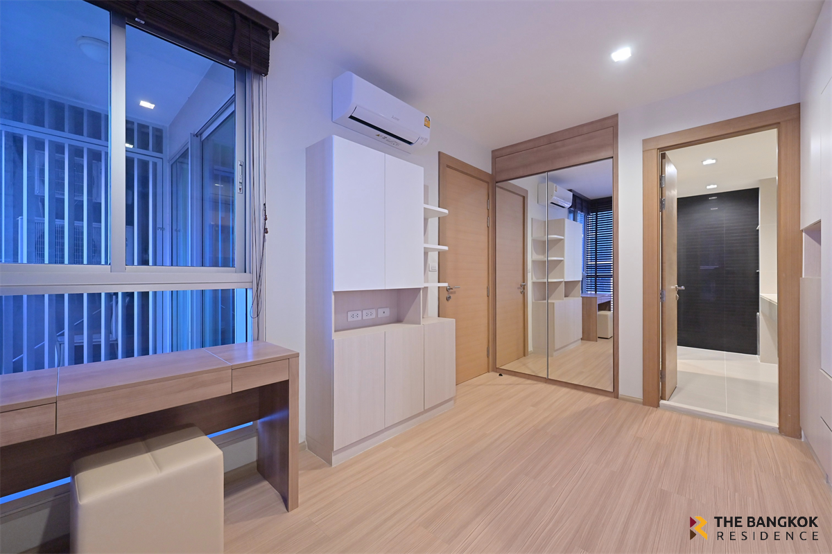 picture Popular units sell out fast RHYTHM Ratchada-Huaikhwang near MRT Huai Khwang Station - 1/10