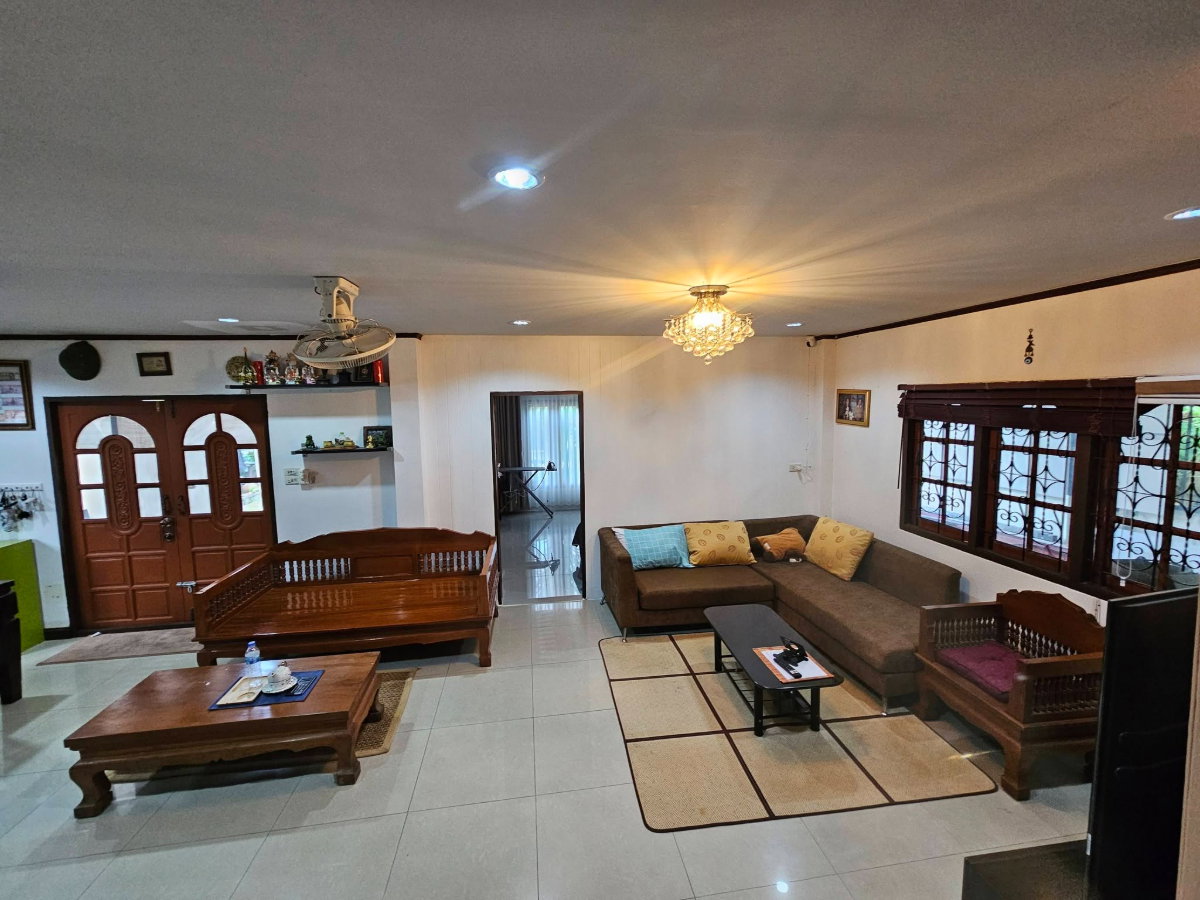 รูป 🏡✨ ให้เช่าบ้านเดี่ยว 2 ชั้น พร้อมเรือนรับรอง 6 ห้องนอน พื้นที่กว้าง #ดอยสะเก็ด เพียง 25,000 บาท/เดือน ✨🏡  #ADK-H0454 - รูปที่ 2/12