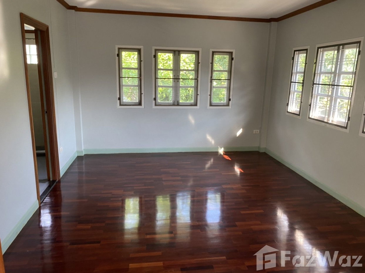 รูป บ้านเดี่ยวให้เช่า 3 ห้องนอน ในโครงการ หมู่บ้าน สัมมากร 1032842 - รูปที่ 11/27