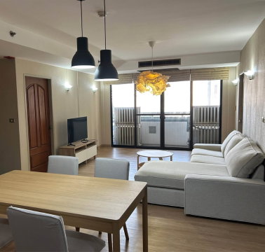 ให้เช่าถูก Las Colinas Condo Asoke (ลาส โคลินาส) ห้องเพิ่งรีโนเวทเสร็จ