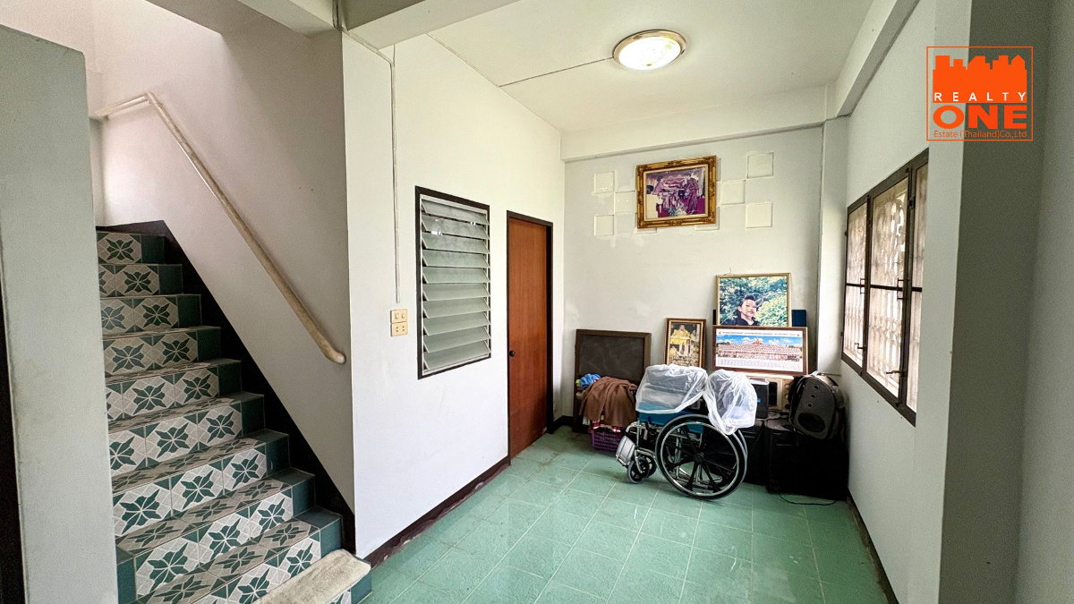 รูป โอกาสทองนักลงทุน, สาย Renovate, ทำหอพัก! ขายบ้านทำเลดี พหลโยธิน 48 แยก 22-1 เนื้อที่ 50 ตร.วา พื้นที่ใช้สอยรวมกว่า 270 ตร.ม. 12 ห้องนอน 5 ห้องน้ำ - รูปที่ 16/21