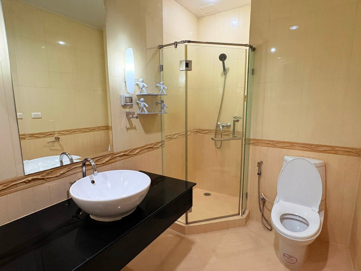 picture 🔥 The Address Siam: Spacious 2-bedroom unit, 84 sq.m., 8th floor, only 36,000 THB/month! Ready to move in! 🏙️✨ - 9/10