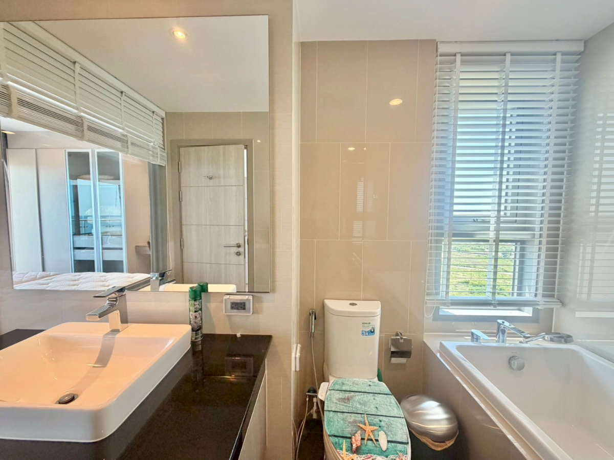 picture The Symphony: 3 bedrooms, 2 bathrooms - 21st floor, 122 sq m. Luxury beachfront condo. Beautiful unit, ready to move in. - 5/20