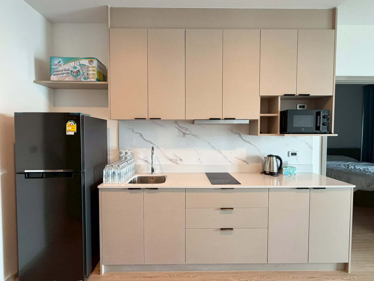 picture The Symphony: 2 bedrooms, 2 bathrooms - 17th floor, 80 sq m. Luxury beachfront condo. Beautiful unit, ready to move in. - 2/20