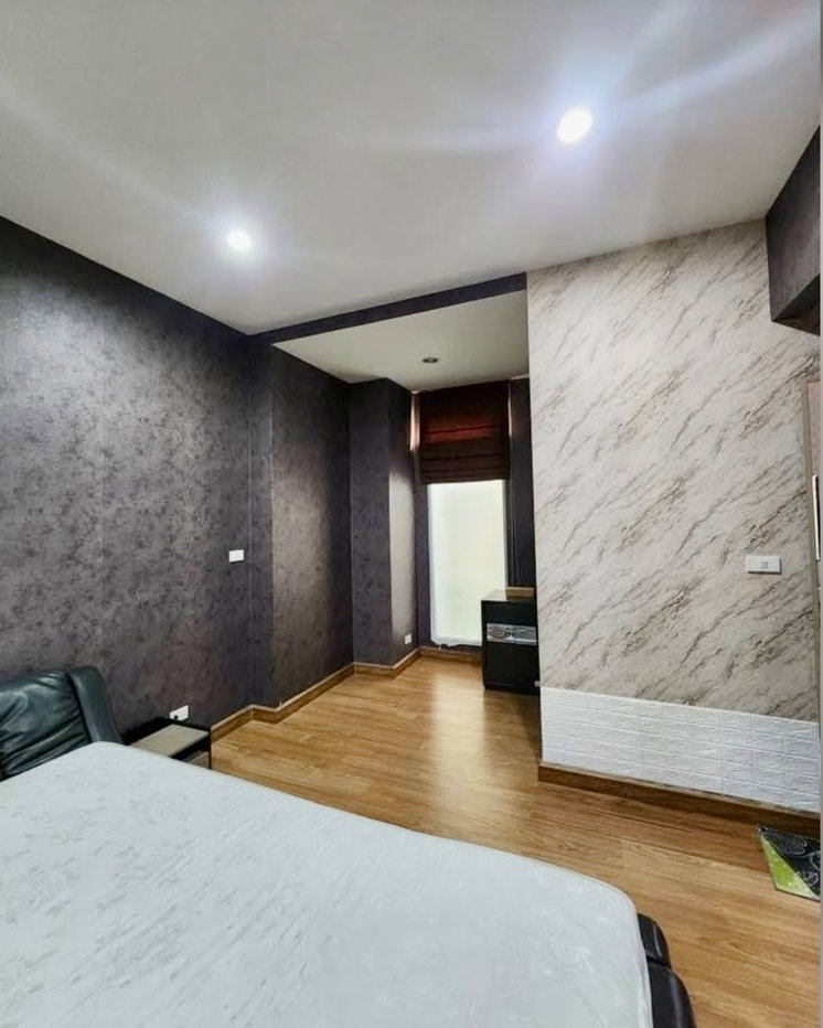 รูป ให้เช่าบ้านเดี่ยว / โฮมออฟฟิศ 3 ชั้น ใกล้ MRT คู้บอน บ้านพรีเมียม 360 ตร.ม. พร้อม EV Charger เพียง 500 เมตรจาก MRT คู้บอน - รูปที่ 23/41