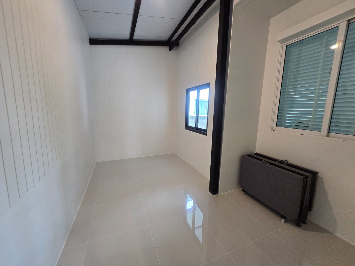 รูป Habitia Motif ฮาบิเทีย โมทิฟ บ้านเดี่ยวหลังใหญ่ กว้างมาก แต่งใหม่ มีบ่อปลาคราฟท์ เฟอร์นิเจอร์สวยพร้อมอยู่ - รูปที่ 38/59