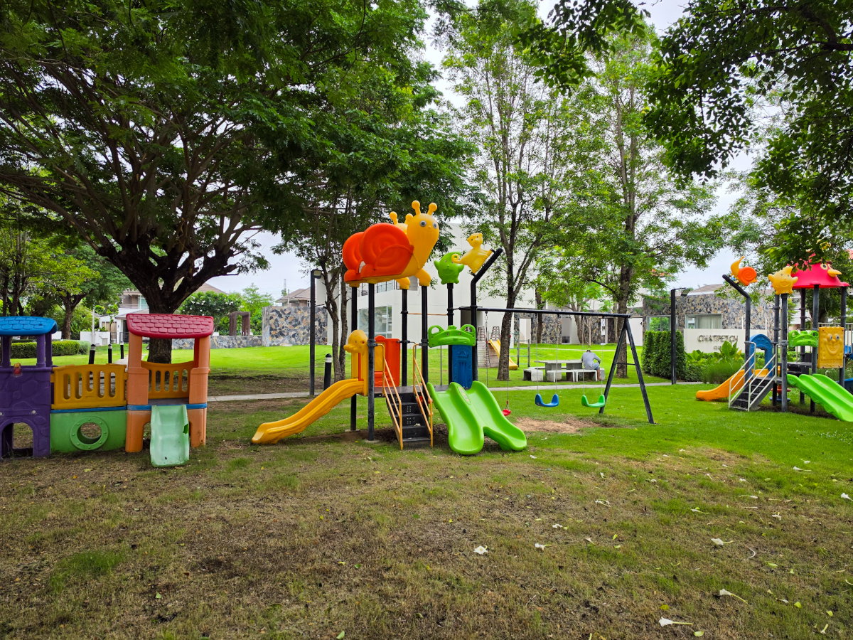 รูป ​S2050 ขายบ้านเดี่ยวหรูใหม่ หลังมุมติดสวน แปลงดีที่สุดในโครงการ! ​Chatpetch Garden Ville Luxury 4 (ติดถนนเหล่านาดี) - รูปที่ 3/9