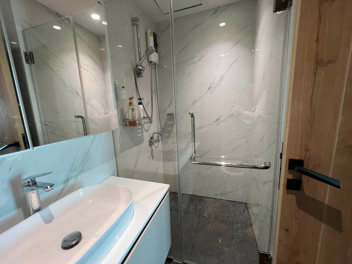 picture [VR0588] 🔥 18,000/Month | Life @ Ratchada-Sutthisan 0 Meters to MRT Sutthisan! 🔥 - 2/8