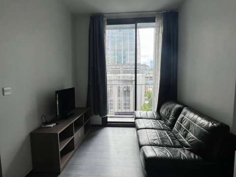 ð Edge Sukhumvit 23 | 30 SQ.M. | Ready to Transfer