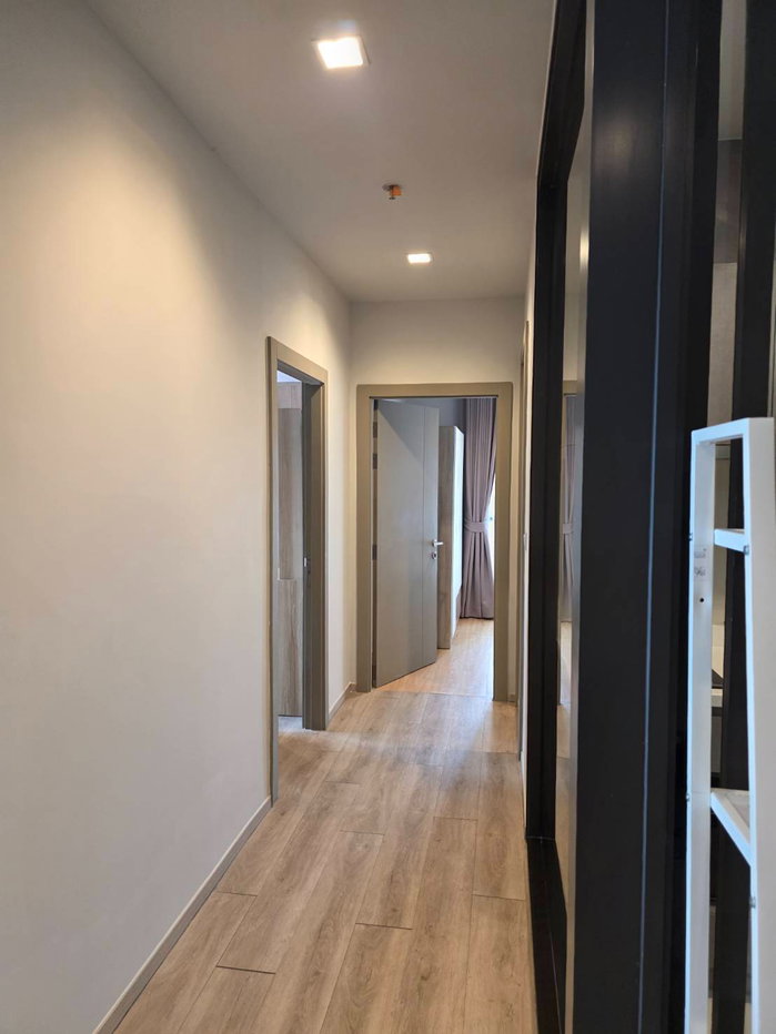 รูป (ขาย)(Sale)(买)(Negotiate) Life Asoke Rama 9 - Beautiful 2-Bed 2-Bath Unit, High Floor & Unblocked View! - รูปที่ 12/22
