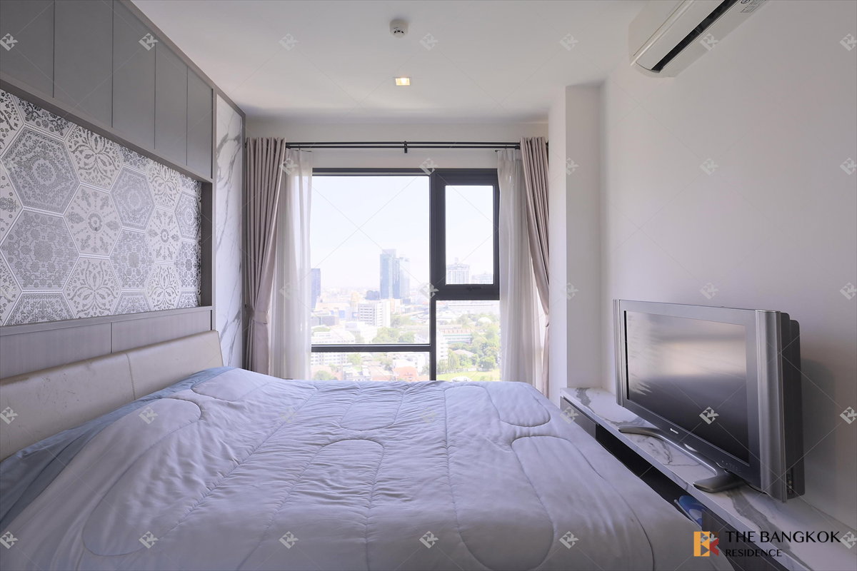 picture ðBeautiful Corner Unit with City ViewsâĻ RHYTHM Sukhumvit 36-38, Near BTS Thong Lo - 7/13