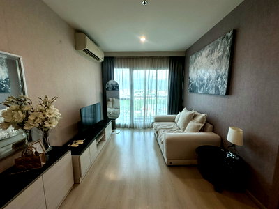 Condos for rent : T1531 Condo for rent, Life Ratchadapisek. Beautiful room, fully furnished, special price.