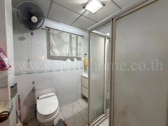 รูป บ้านพร้อม อพาร์ตเม้นท์ ใน นิคมอุตสาหกรรม นวนคร ซอยไทยธานี 12 - รูปที่ 26/37