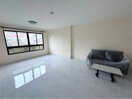 ขายถูก!!! Lumpini Place Narathiwas 24 (ลุมพินี เพลส นราธิวาส 24) 34ตรม. 1ห้องนอน สนใจแอดไลน์ไอดี @480kttgd