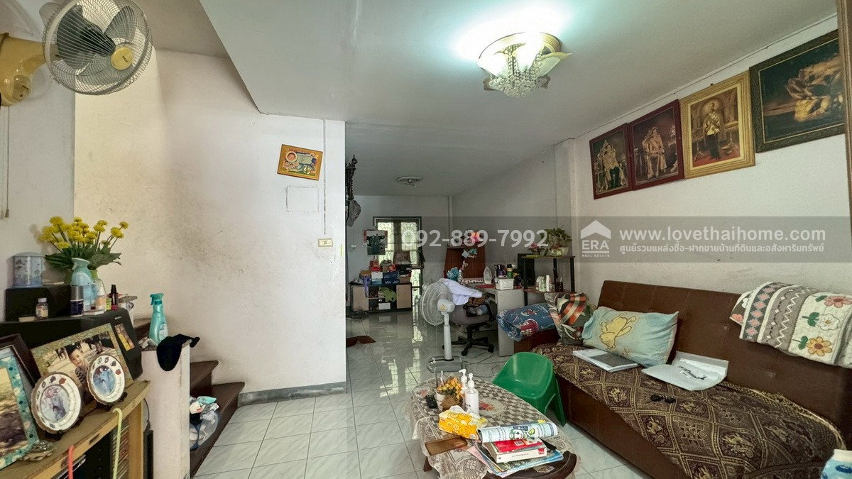 รูป ขายทาวน์เฮ้าส์ 2 ชั้น หมู่บ้านกานดา กม.23 พระราม2-นาดี พื้นที่ 20 ตรว. ราคาถูกที่สุดในโครงการนี้แล้ว ขายเพียง 1.4 ล้านบาท ใกล้เซ็นทรัล มหาชัย - รูปที่ 5/9