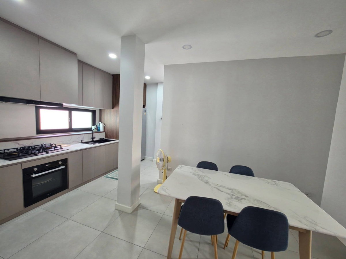 รูป 🏡 ให้เช่า บ้านเดี่ยว หมู่บ้านซื่อตรง รังสิต คลอง 3 3 ห้องนอน 2 ห้องน้ำ บ้านกว้าง บรรยากาศเงียบสงบ เดินทางสะดวก บ้านสภาพดี - รูปที่ 7/15