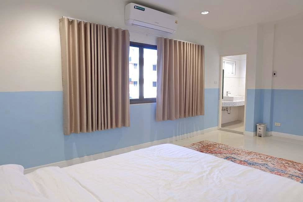 รูป LTHC15991 - Pet Friendly Townhouse for Rent Thonglor | 5-Storey with Rooftop | Near BTS Thonglor | 70K/Month | - รูปที่ 11/13