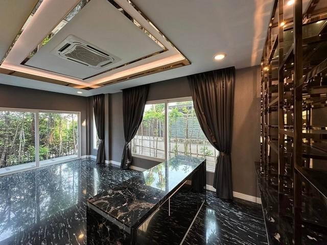 รูป MHR221 ให้เช่าบ้านเดี่ยวสุดหรูหลังมุม The Grand Pinklao (เดอะ แกรนด์ ปิ่นเกล้า) พื้นที่ใช้สอยกว่า 400 ตร.ม. ปูหินอ่อนแท้ทั้งหลัง ตกแต่ง Built-in - รูปที่ 7/13