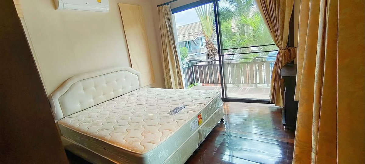 picture House in the best location in Central Pattaya - 7/13