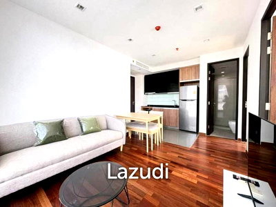 คอนโดให้เช่า : 47 sqm 2 Bedroom Condo on 24th Floor in Ratchathewi Bangkok