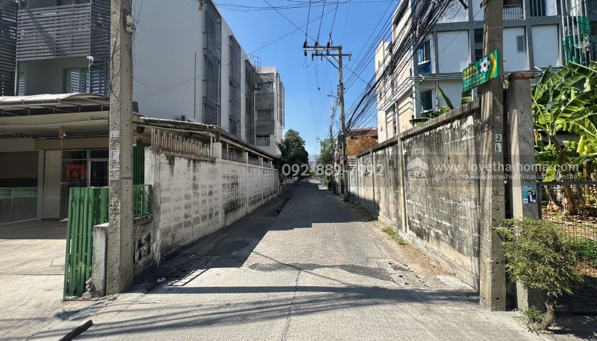รูป ขายที่ดิน ถนนลาดพร้าว80 ซอย22 พื้นที่ 100 ตารางวา พร้อมสิ่งปลูกสร้างบ้าน 2 ชั้น ขายเพียง 14 ล้านบาท ใกล้รถไฟฟ้าสายสีเหลือง สถานีลาดพร้าว71 - รูปที่ 10/10