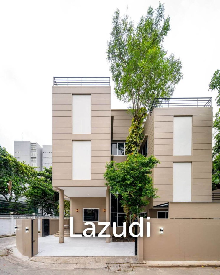 รูป 5 Bed  Detached House At The Amber at Chatuchak - รูปที่ 2/32