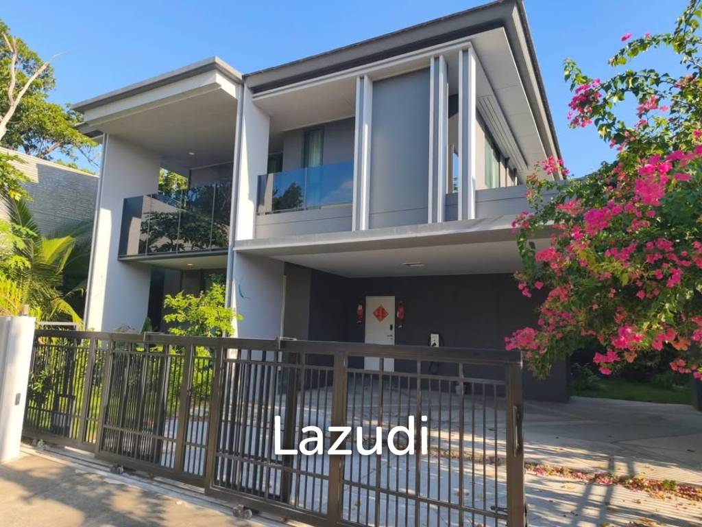 รูป 250 sqm modern detached house in Setthasiri Krungthep Kreetha Hua Mak Bangkok - รูปที่ 1/15