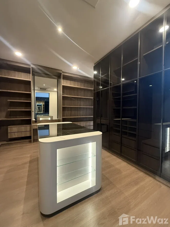 รูป บ้านเดี่ยวให้เช่า 5 ห้องนอน ในโครงการ วีเว่ กรุงเทพกรีฑาตัดใหม่ 6609599 - รูปที่ 16/35